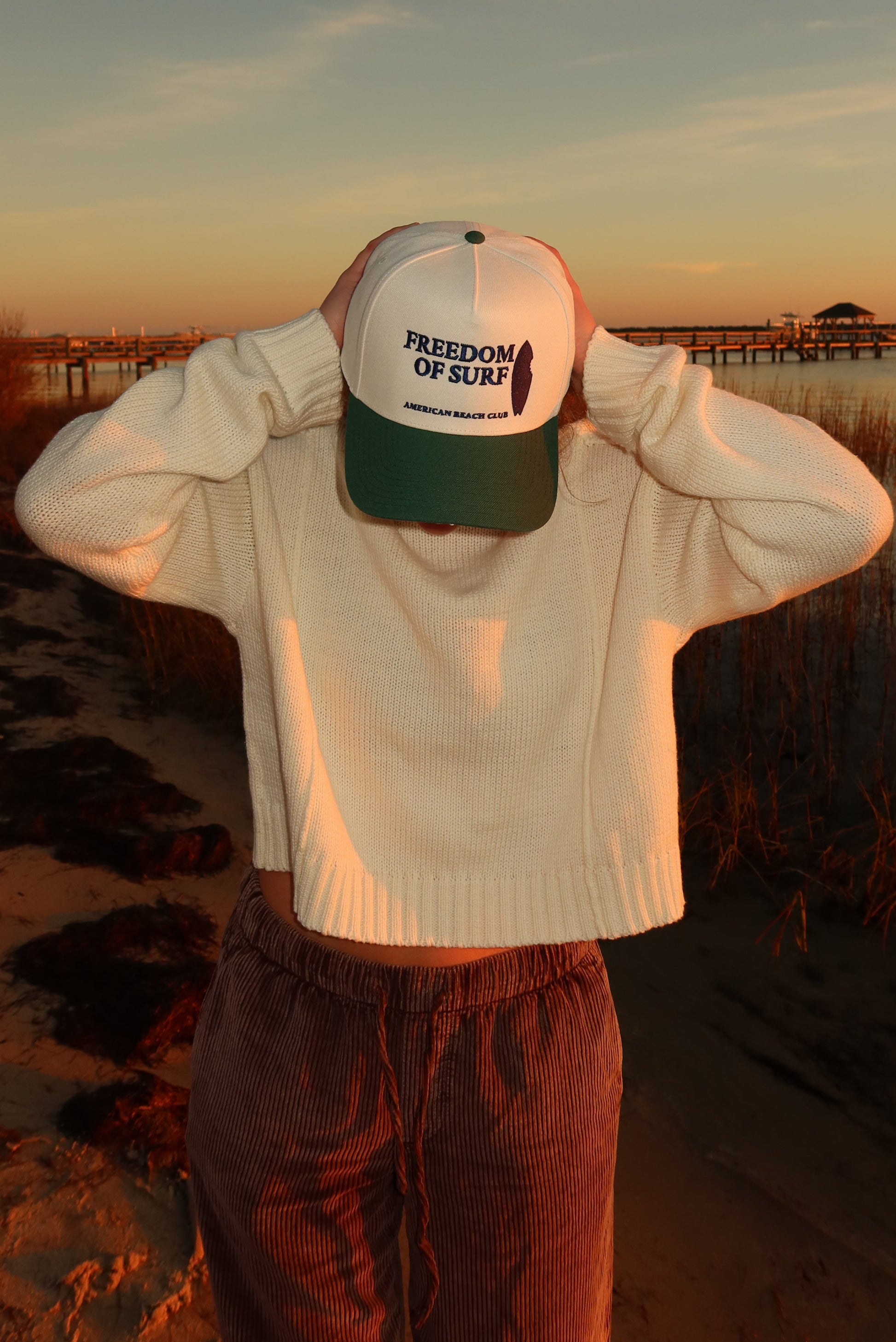 Green freedom of surf hat